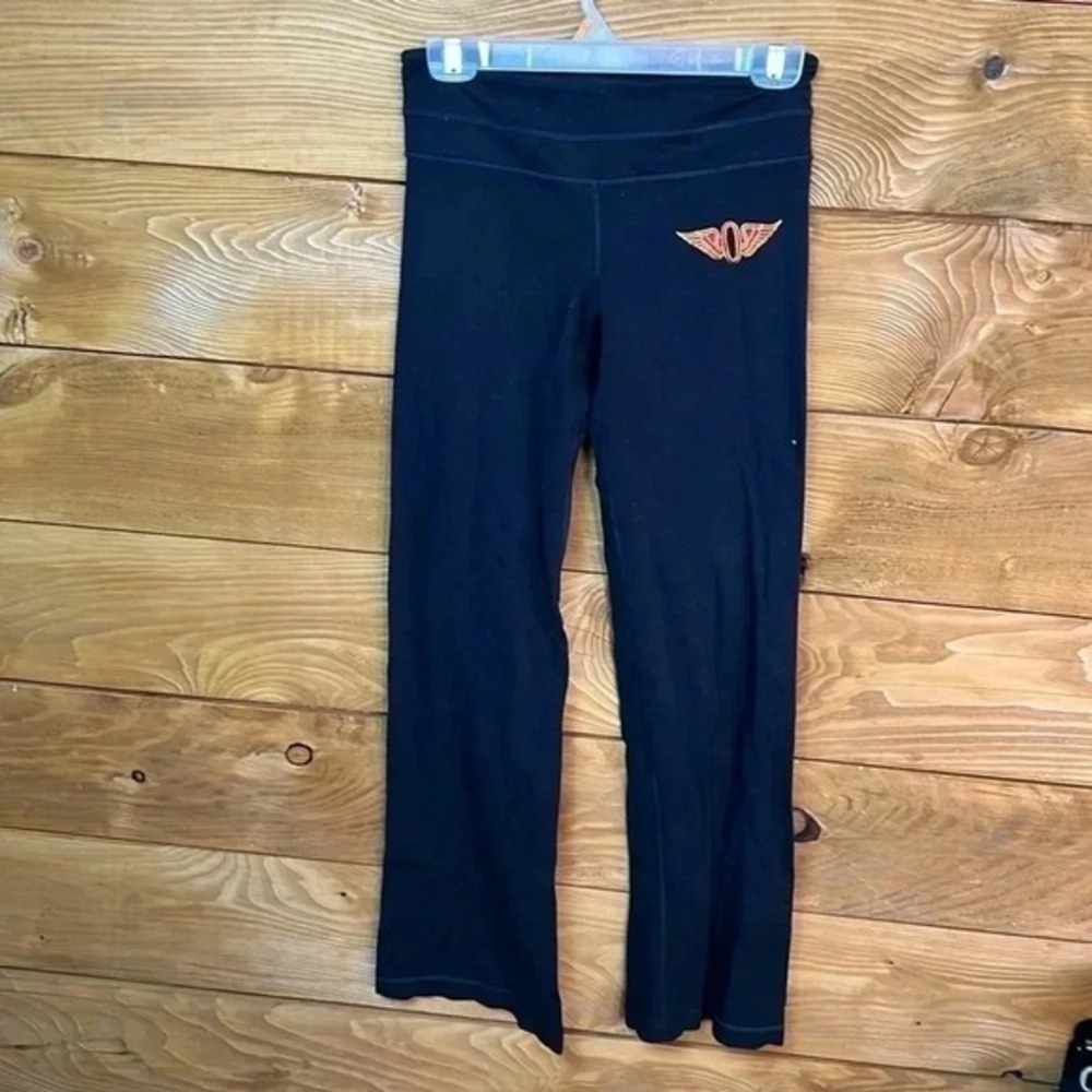 Lululemon Black Winged Logo Flare Athletic Yoga Pants Women 6 Retro Gym Yoga Y2K